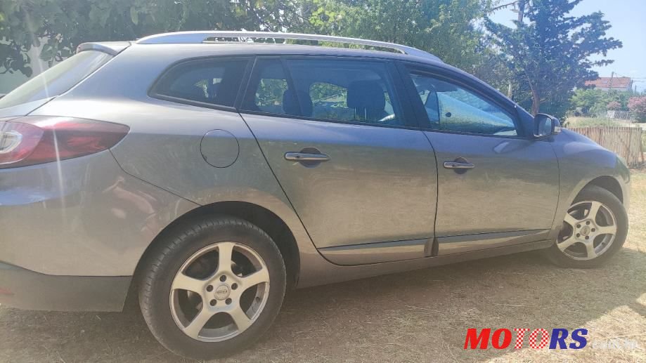 2014' Renault Megane Grandtour photo #5