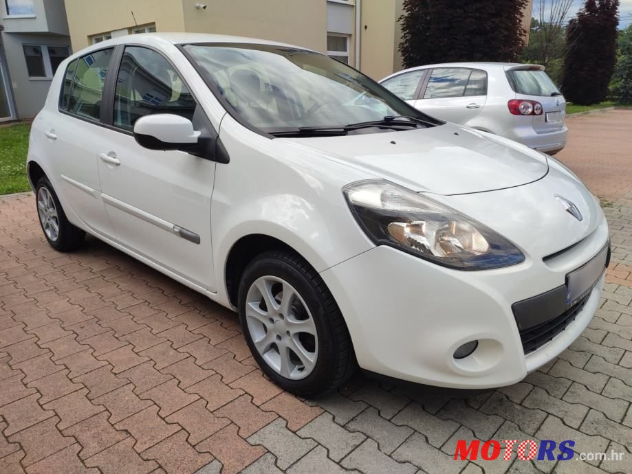 2012' Renault Clio 1,2 16V photo #1