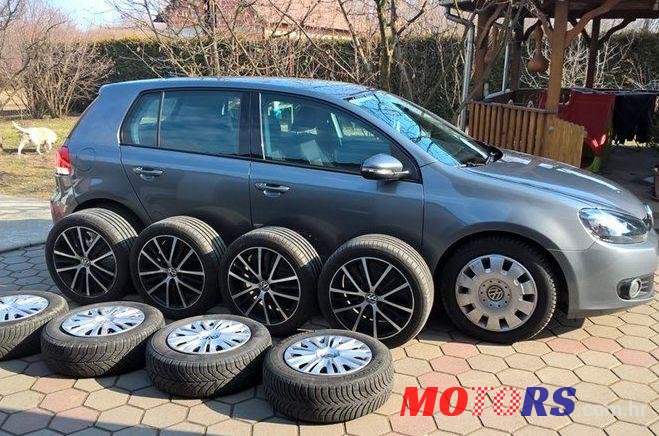 2011' Volkswagen Golf VI 1,6 Tdi photo #2