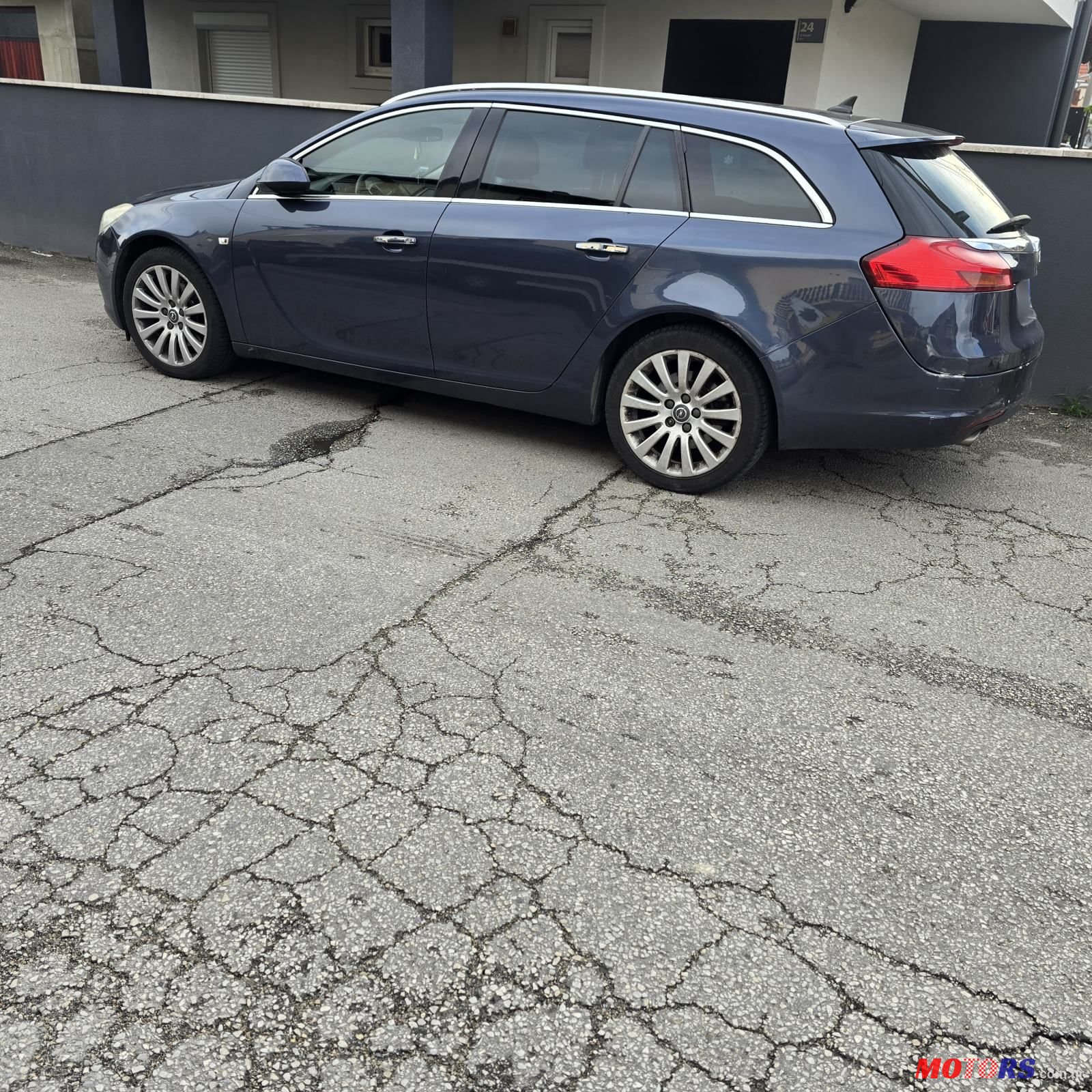 2010' Opel Insignia 2,0 Cdti Sport photo #3