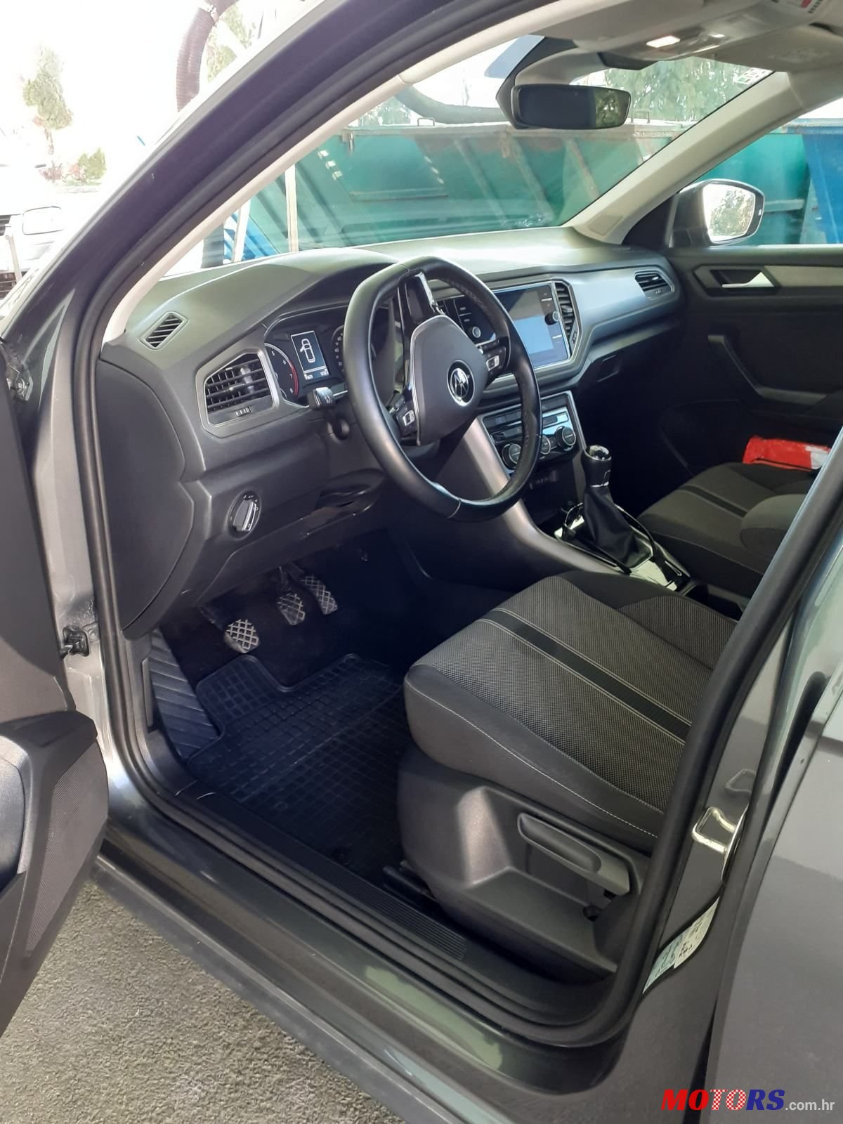 2021' Volkswagen T-Roc 1,0 Tsi photo #2