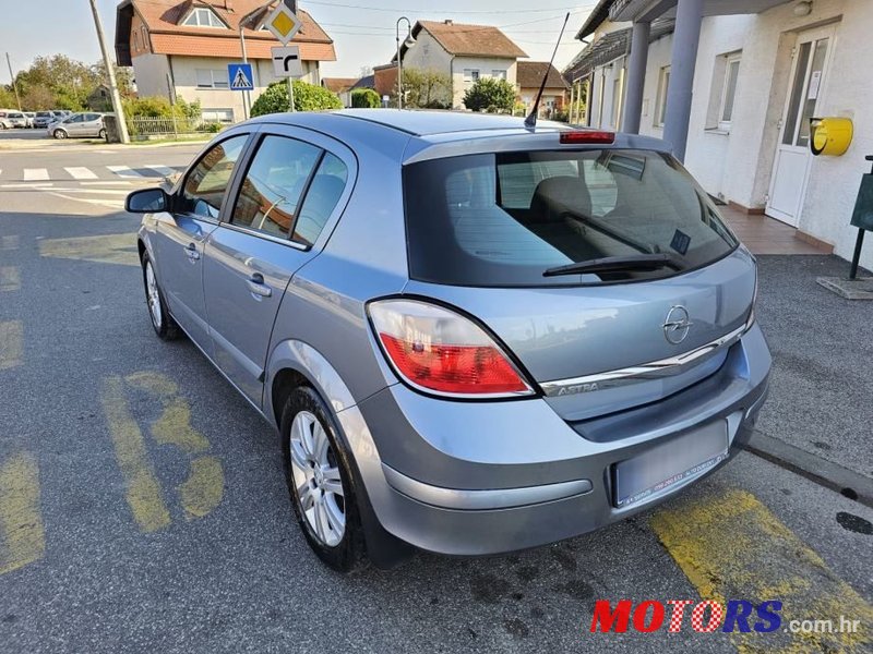 2007' Opel Astra 1,6 photo #4