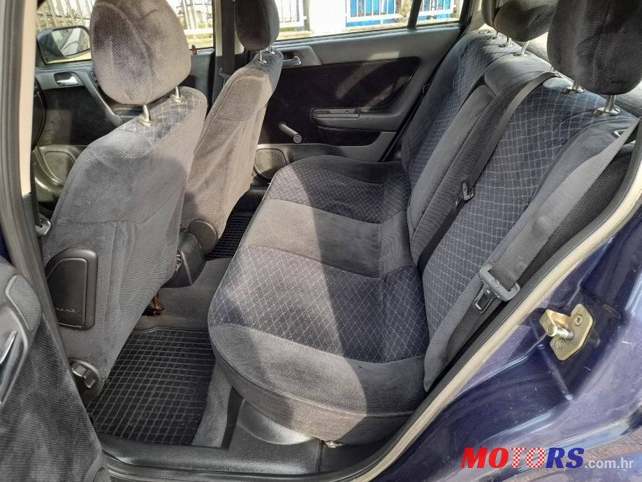 2000' Opel Astra 1,6 Cdx photo #3