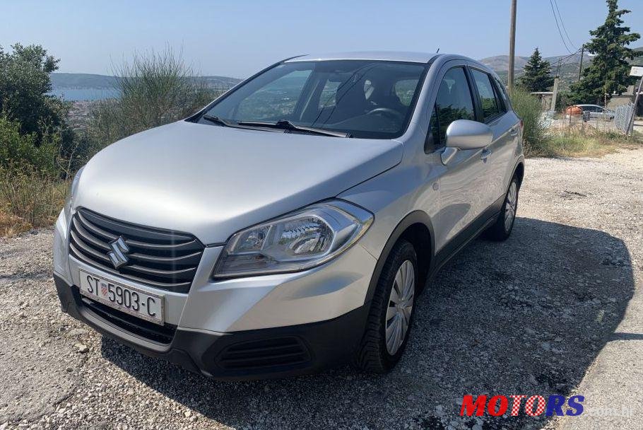 2015' Suzuki Sx4 S-Cross photo #4