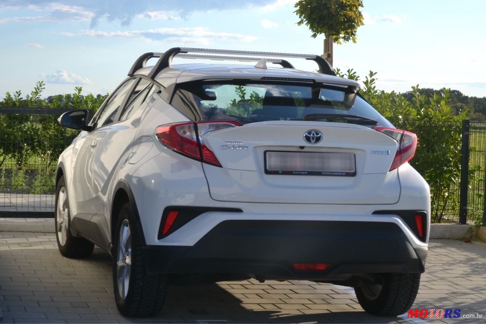 2017' Toyota C-HR 1,8 Vvt-I photo #5