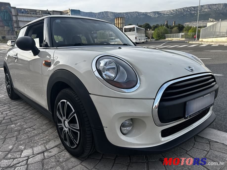 2017' MINI One Diesel photo #2