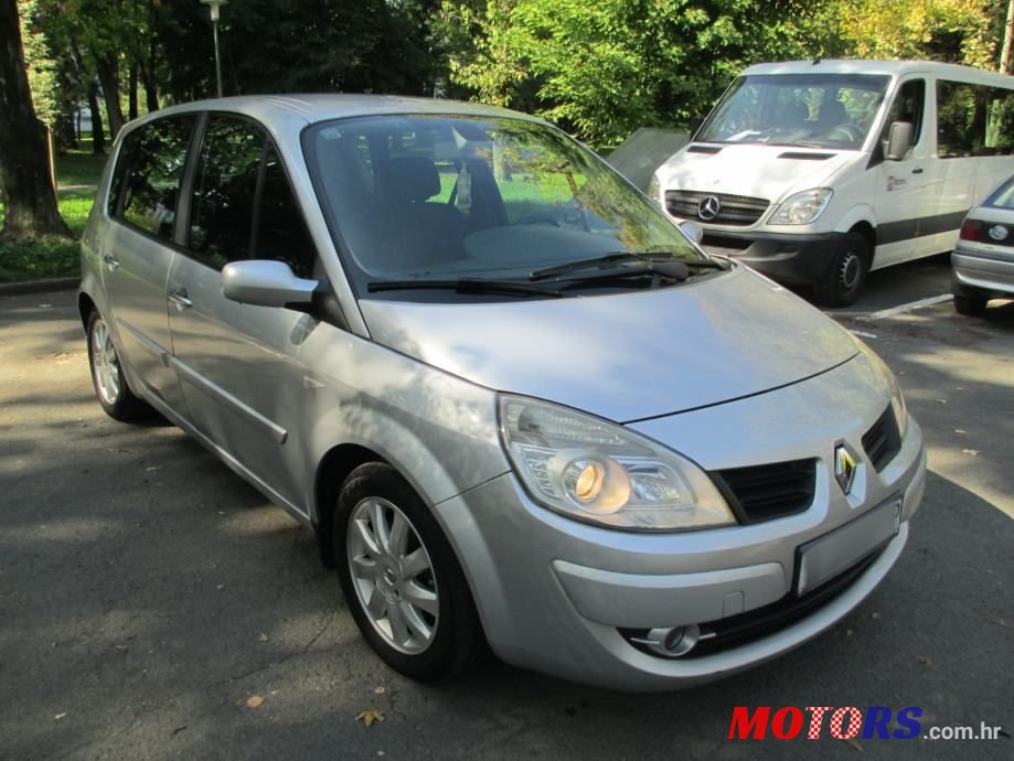 2007' Renault Scenic 1,6 16V photo #3