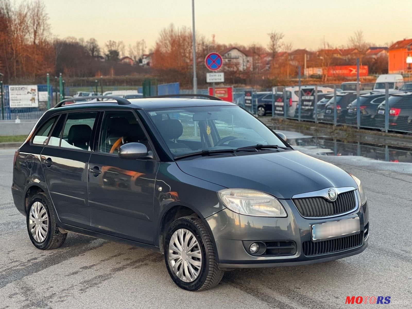 2009' Skoda Fabia Combi photo #2