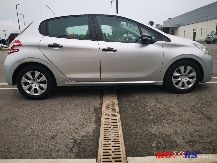 2013' Peugeot 208 1,4 Hdi photo #5