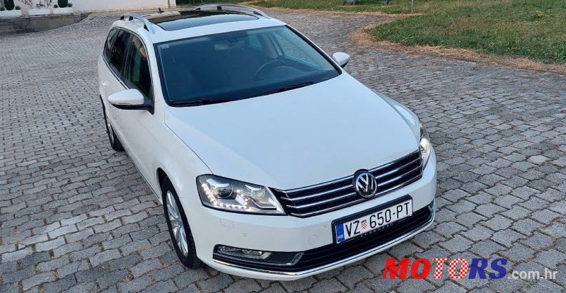 2012' Volkswagen Passat Variant photo #2