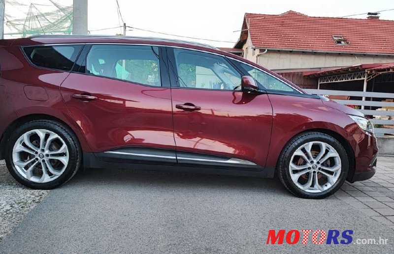 2016' Renault Grand Scenic Dci 110 photo #4