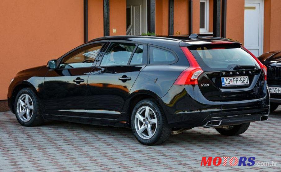 2015' Volvo V60 D4 photo #1