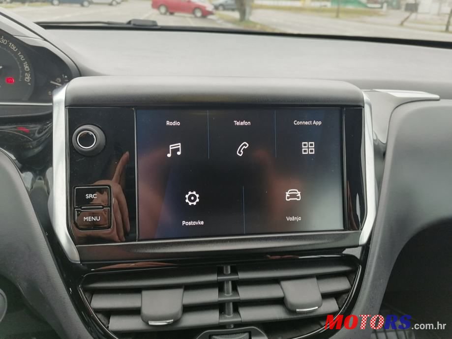 2021' Peugeot 208 photo #5