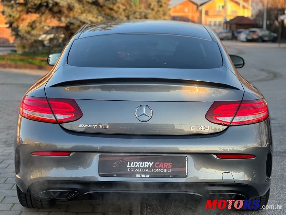 2017' Mercedes-Benz C-Klasa 43 Amg photo #3