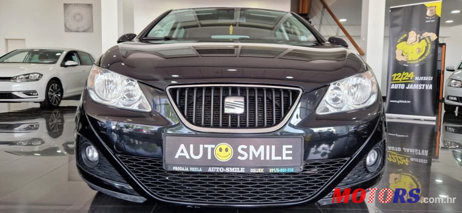 2011' SEAT Ibiza photo #2