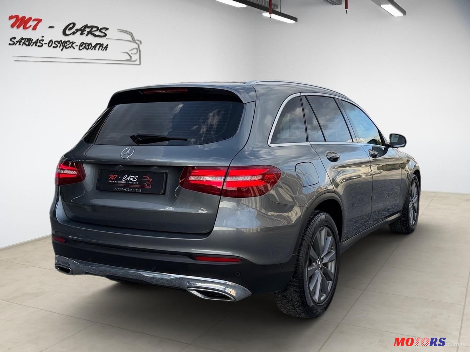 2017' Mercedes-Benz GLC 220 D photo #6