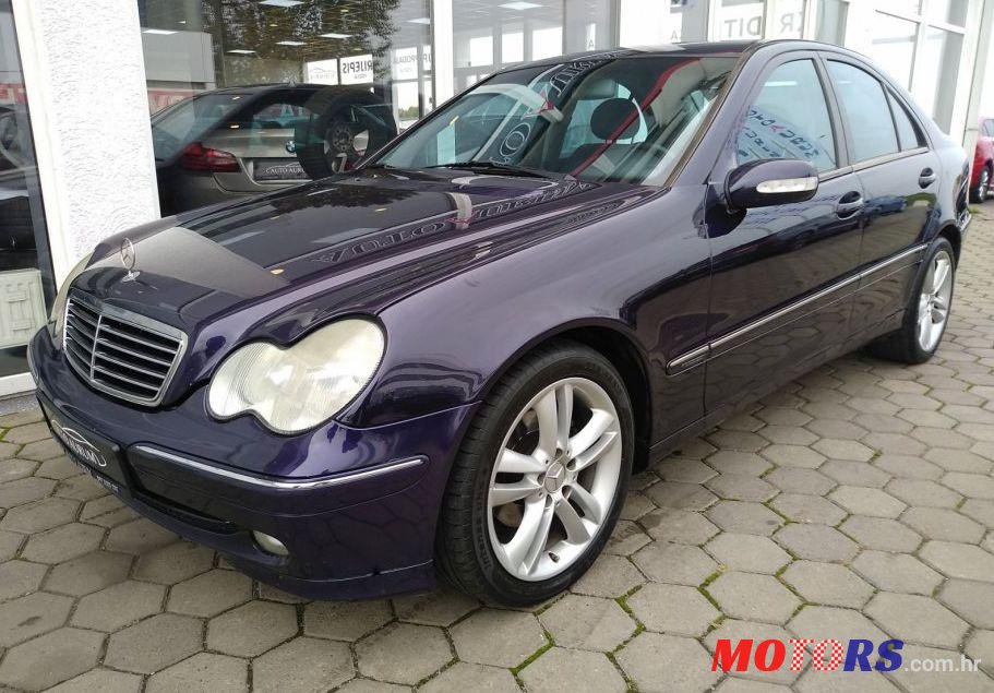2001' Mercedes-Benz C-Klasa 220 photo #1