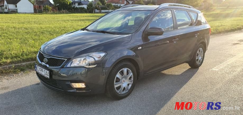 2012' Kia Ceed Sportswagon photo #2