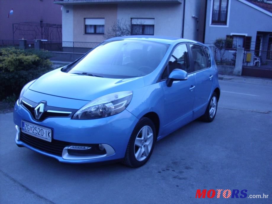 2014' Renault Scenic Dci 95 photo #2