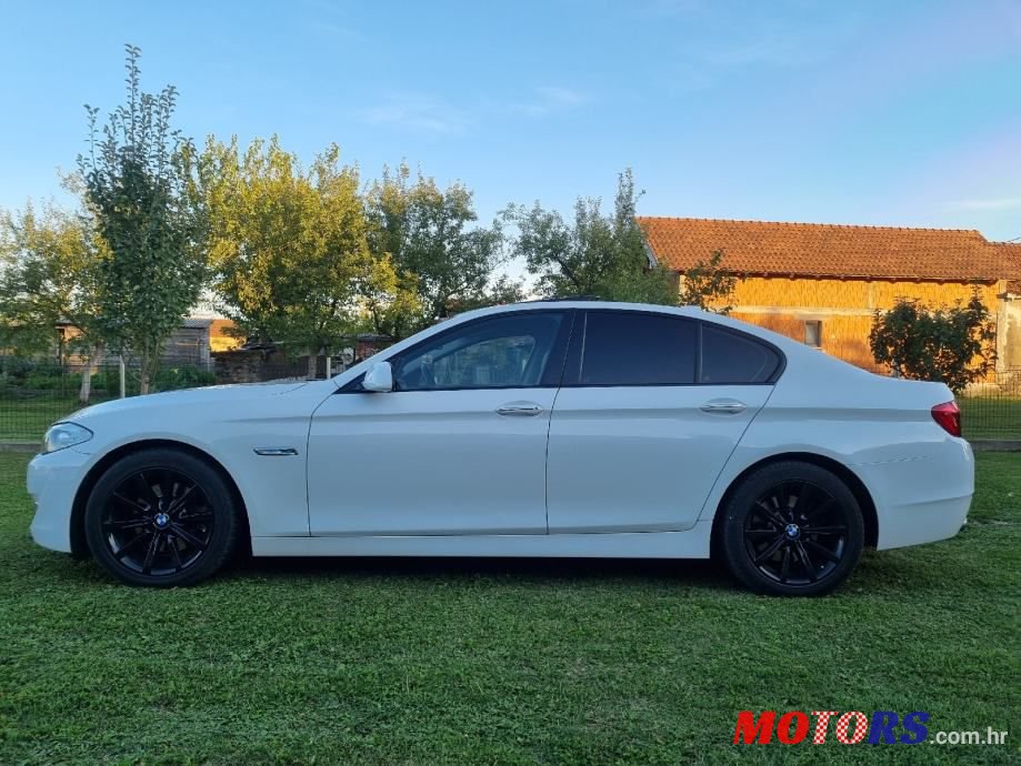 2012' BMW Serija 5 520D photo #4