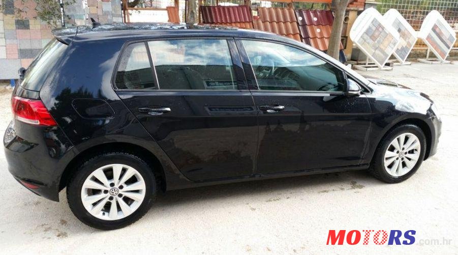 2013' Volkswagen Golf VII 1,6 Tdi Bmt photo #1