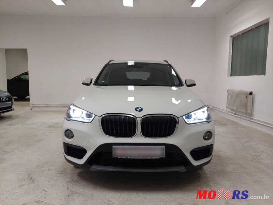 2019' BMW X1 Sdrive18D photo #2