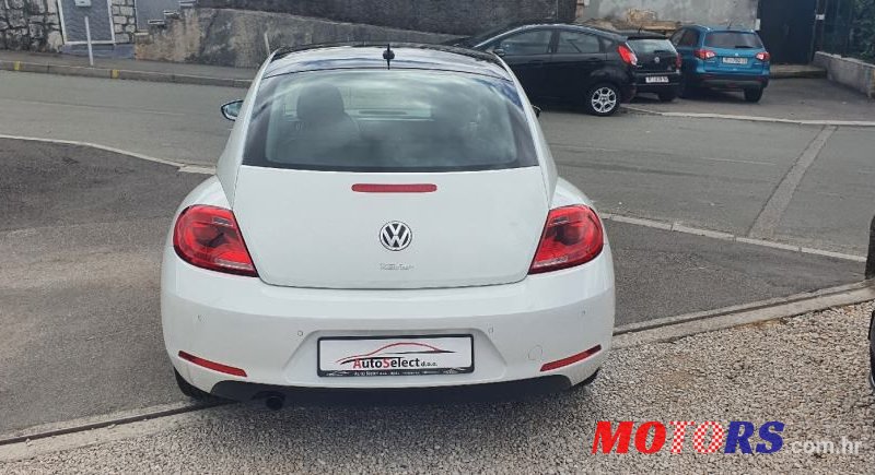 2014' Volkswagen Beetle photo #6