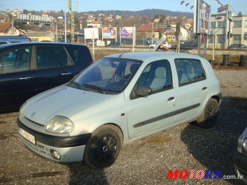 2000' Renault Clio 1,6 16V photo #1