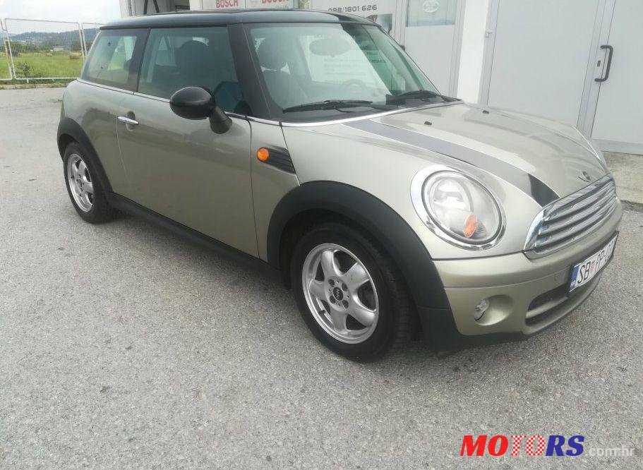 2008' MINI Cooper Cooper D photo #1