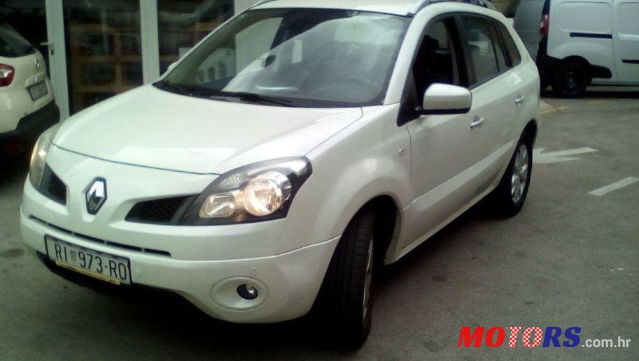 2009' Renault Koleos Expression 2,0 Dci photo #1