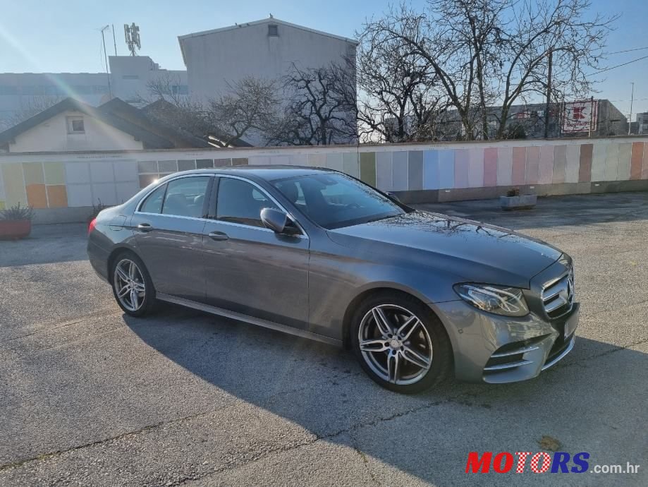 2017' Mercedes-Benz E-Klasa 220 photo #3