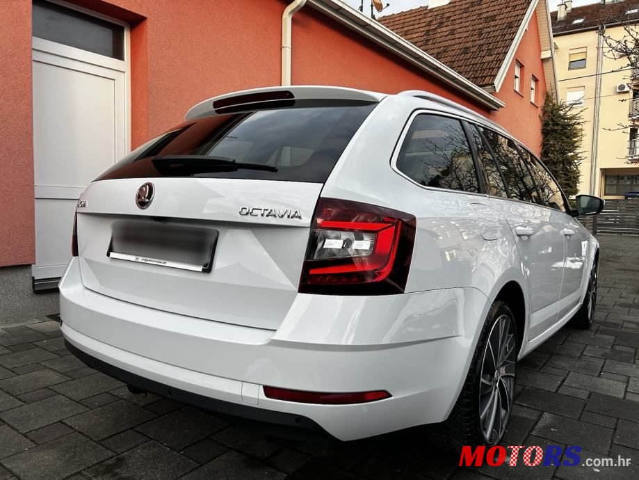 2017' Skoda Octavia Combi photo #3