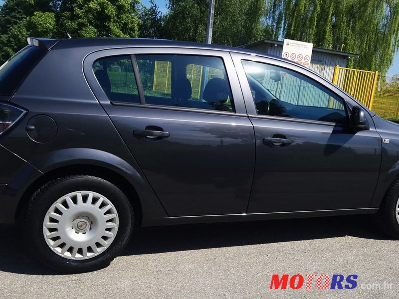 2010' Opel Astra 1,4 photo #6