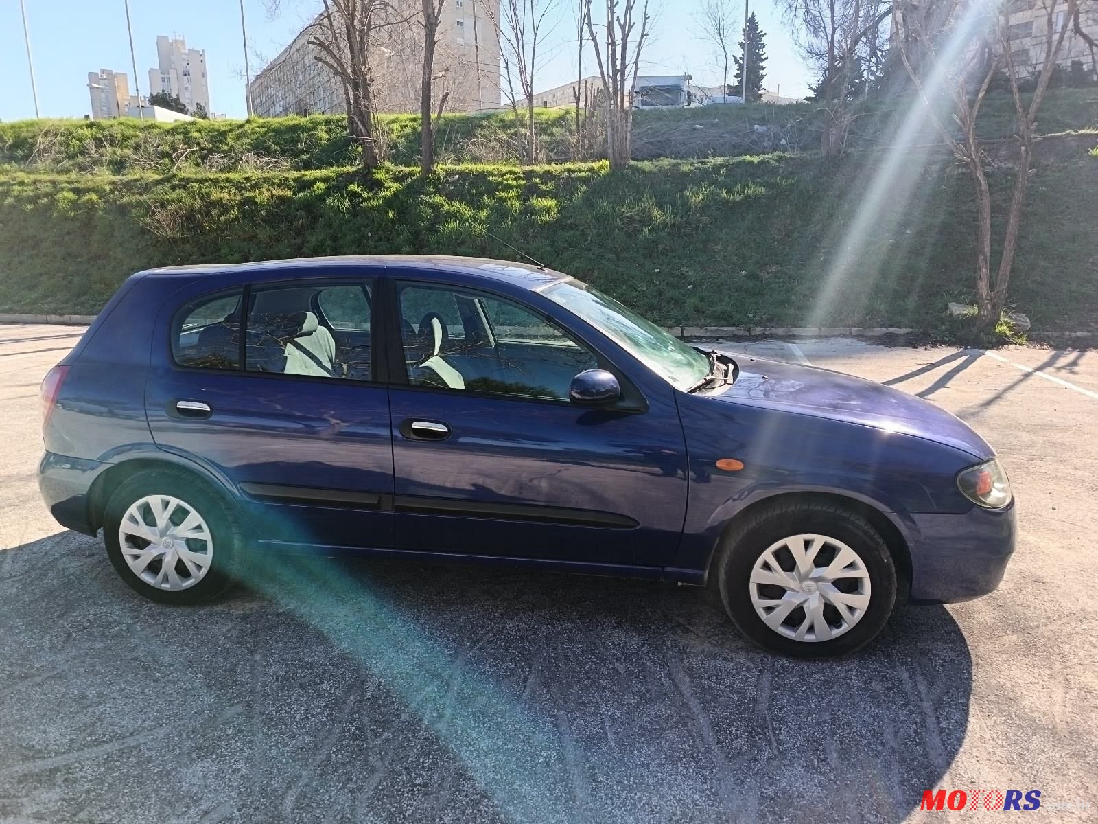 2004' Nissan Almera 1,5 16V Abs photo #4