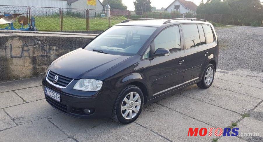 2006' Volkswagen Touran 2,0 Tdi photo #1