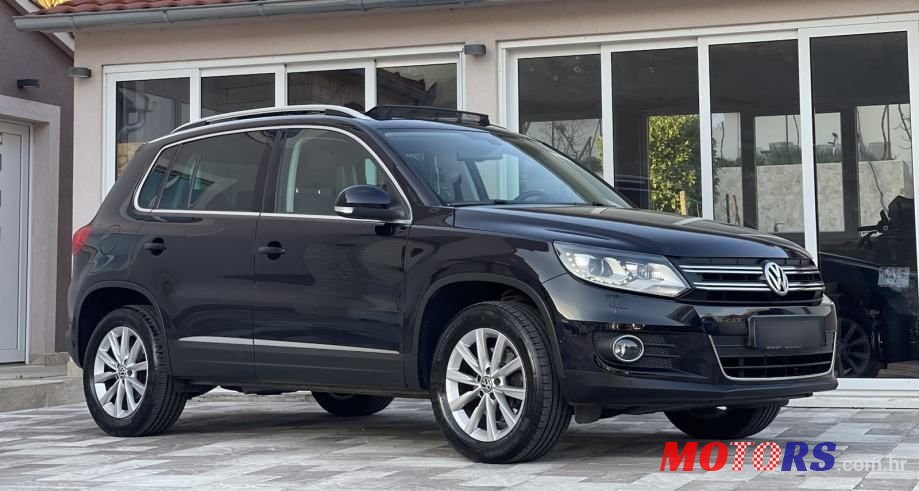 2012' Volkswagen Tiguan 2,0 Tdi Bmt photo #6