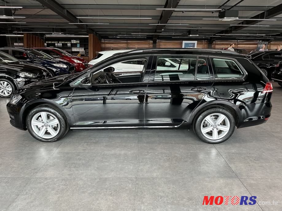 2015' Volkswagen Golf 7 Variant photo #3