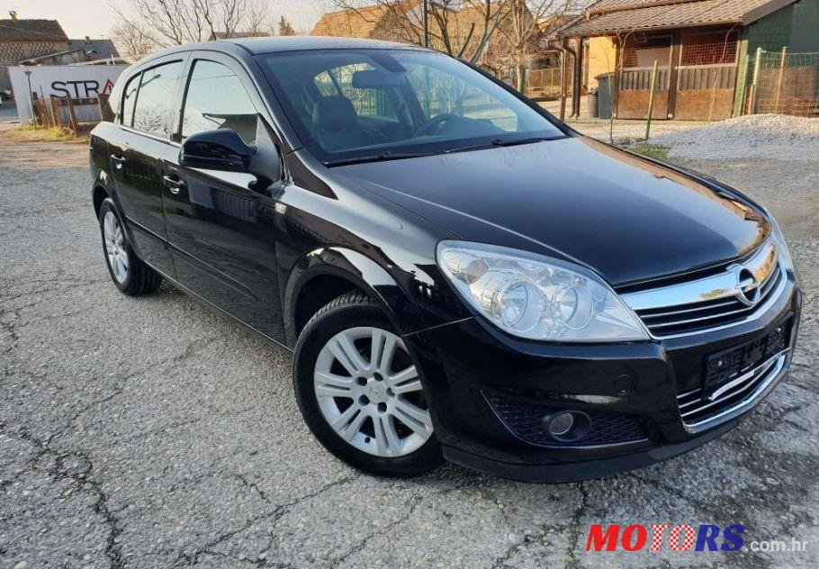 2009' Opel Astra 1,7 Cdti Eco photo #1