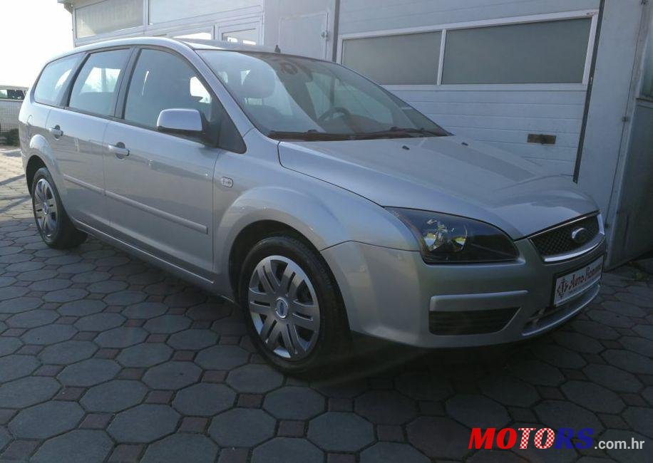 2008' Ford Focus Karavan photo #3