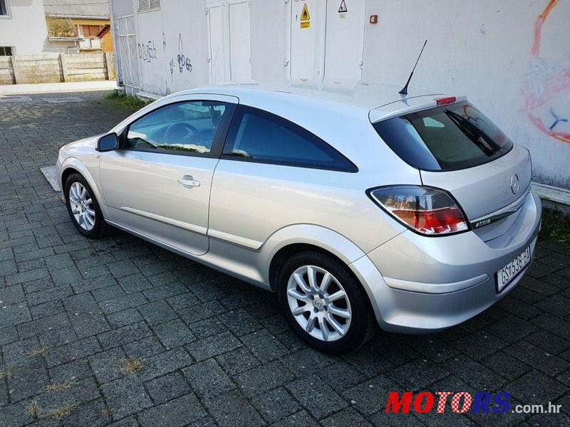 2006' Opel Astra 1,4 16V photo #1