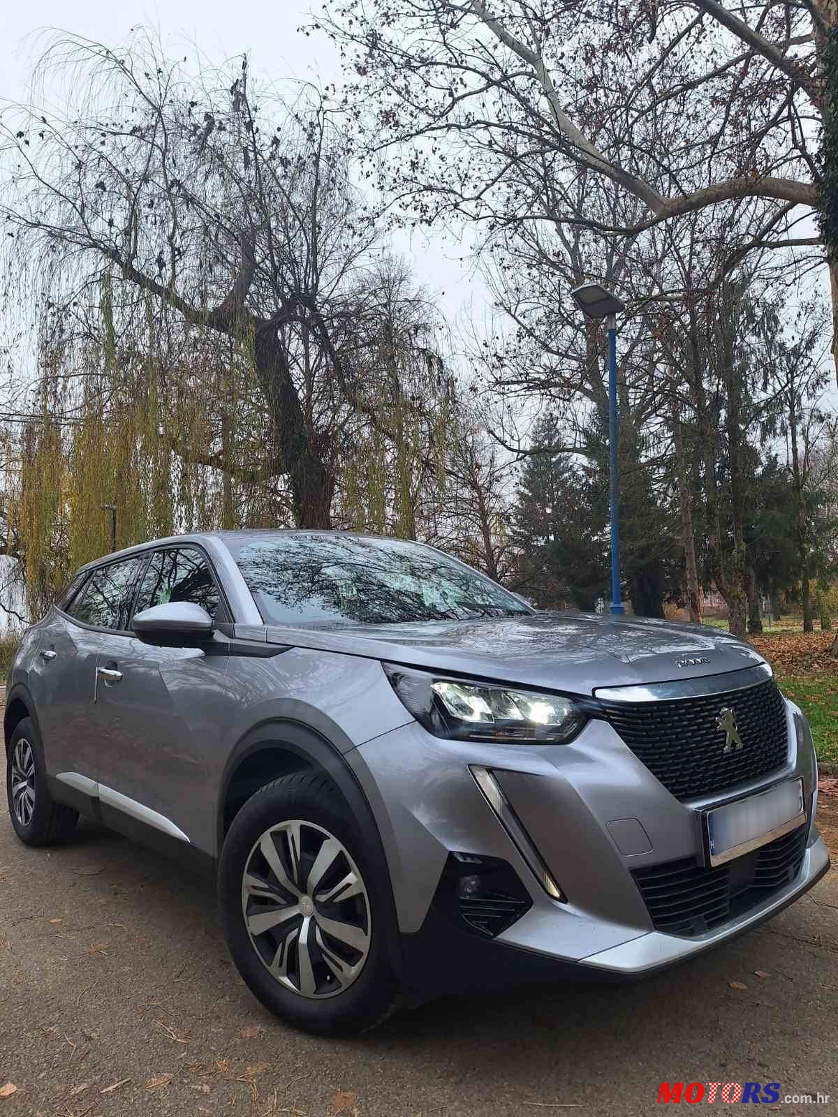 2022' Peugeot 2008 1,5 photo #2