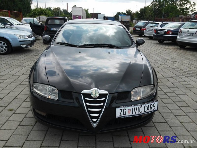 2005' Alfa Romeo GT 1,9 JTD M-Jet photo #1