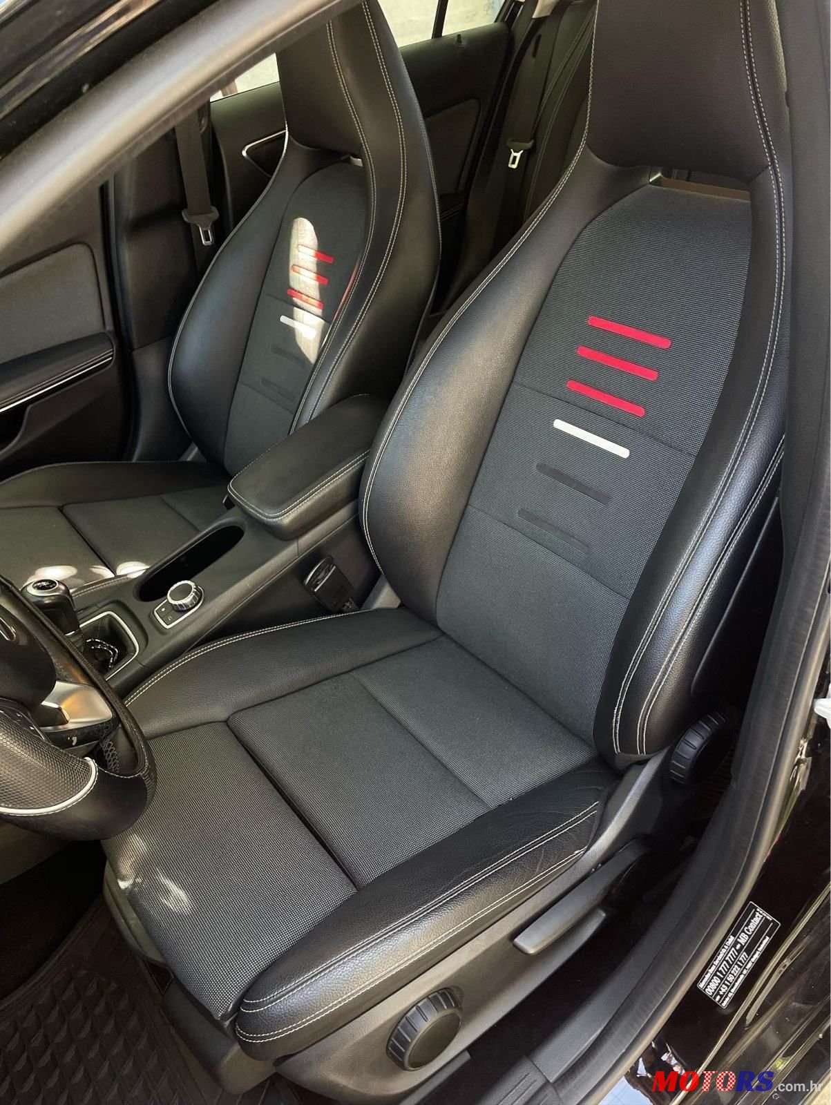 2015' Mercedes-Benz 180 A photo #5