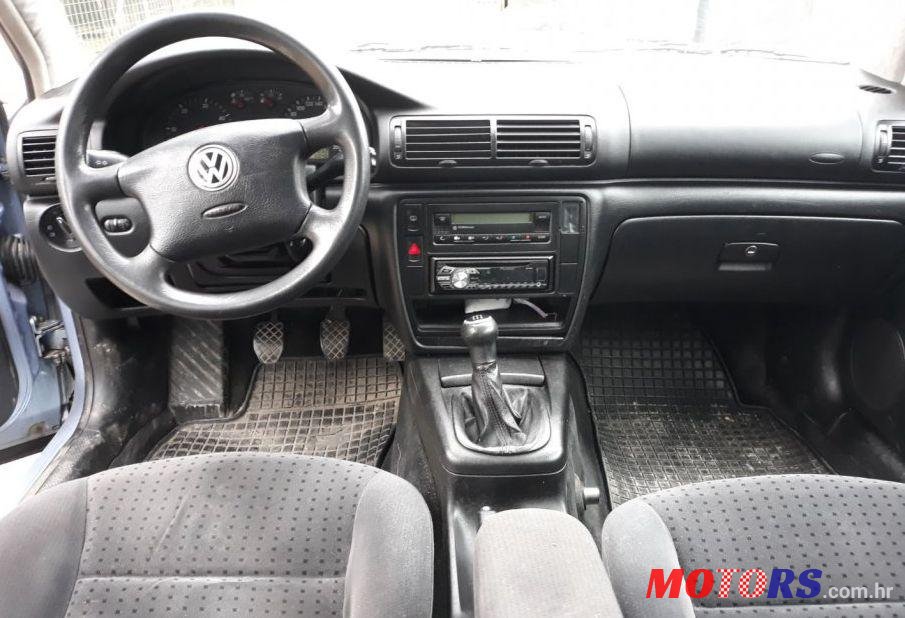 2000' Volkswagen Passat 1,9 Tdi photo #1