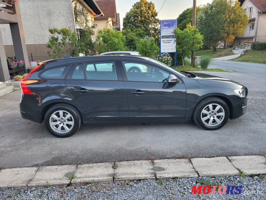 2014' Volvo V60 D2 108G. photo #3