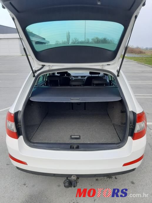 2013' Skoda Octavia Combi photo #5