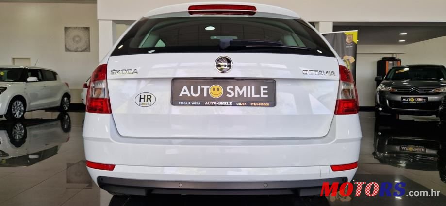 2018' Skoda Octavia Combi photo #5