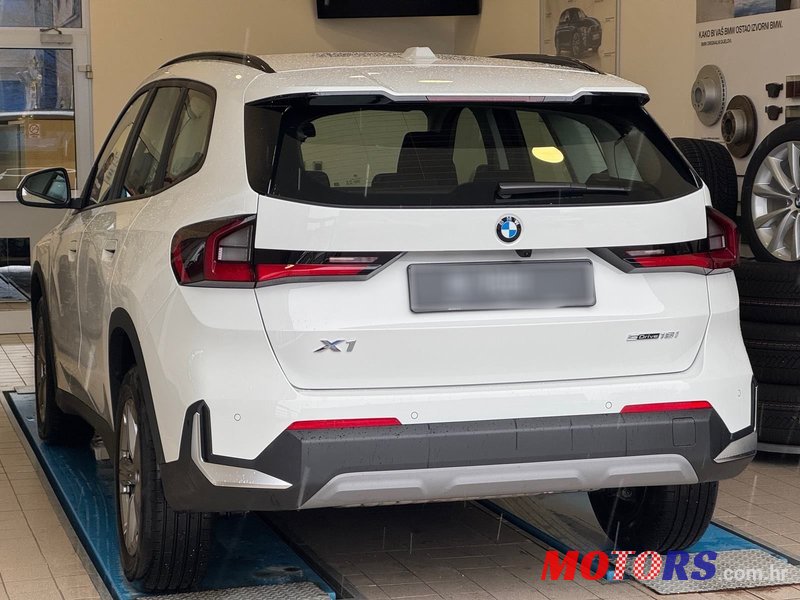 2023' BMW X1 Sdrive18I photo #4