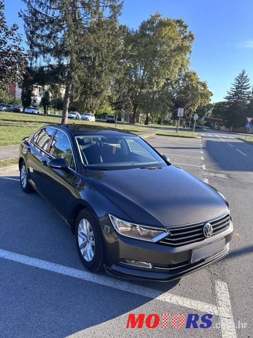 2015' Volkswagen Passat photo #1