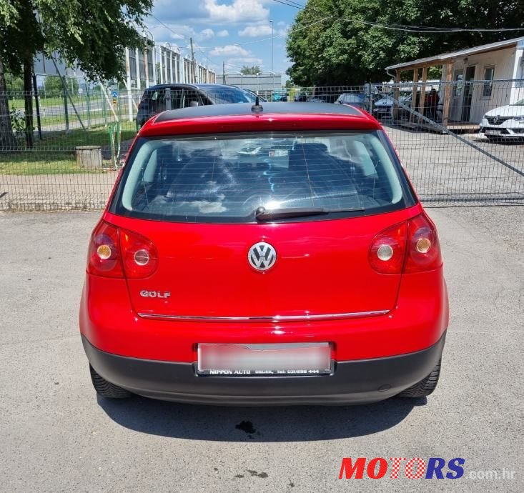 2005' Volkswagen Golf 5 1,4 photo #5